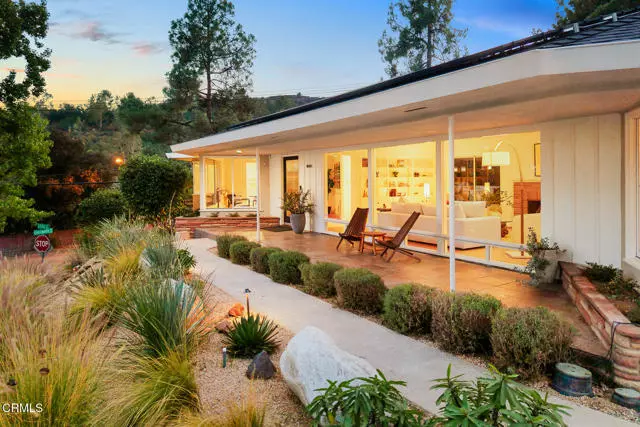 1620 Knollwood Drive, Pasadena, CA 91103