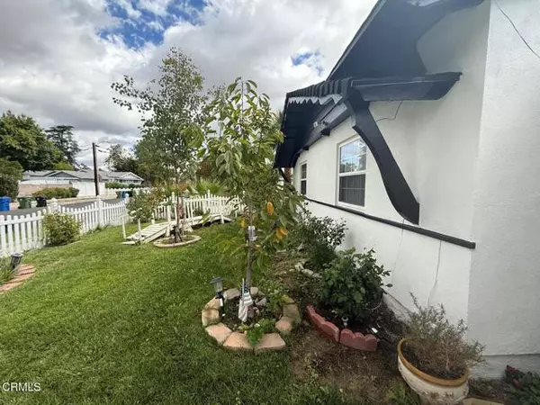 Canoga Park (los Angeles), CA 91304,22158 Elkwood Street