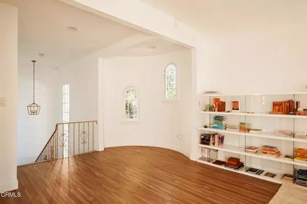 Los Angeles, CA 90019,5166 Packard Street