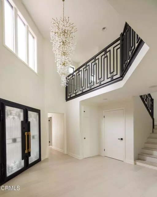 Rancho Palos Verdes, CA 90275,8 Burrell Lane