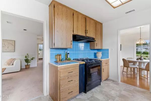 La Canada Flintridge, CA 91011,4563 Loma Vista Drive