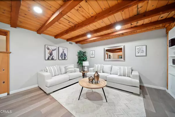 La Canada Flintridge, CA 91011,5123 Caroli Lane