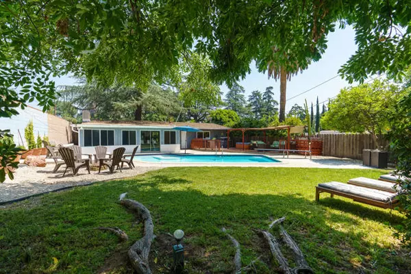 2649 Santa Rosa Avenue, Altadena, CA 91001