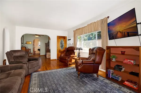 Pomona, CA 91767,576 E Columbia Avenue