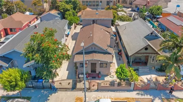 Los Angeles, CA 90003,138 W Gage Avenue