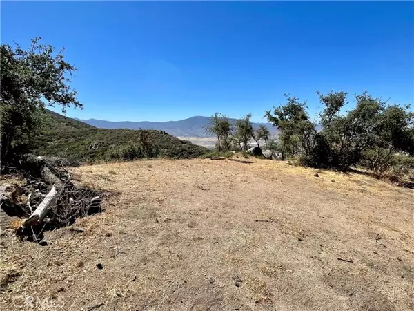 25880 Ironwood Court, Tehachapi, CA 93561