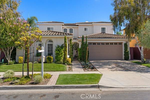 216 Navarra Way, Santa Maria, CA 93454