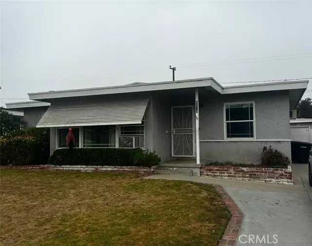 Bellflower, CA 90706,9625 Senwood