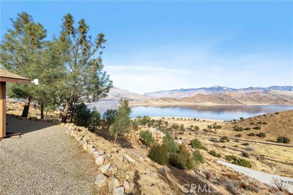 4652 Falcon Drive, Lake Isabella, CA 93240