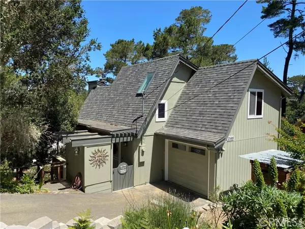 2598 Emerson Road, Cambria, CA 93428