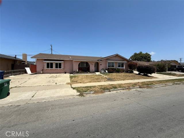 2073 Sandalwood Drive, Santa Maria, CA 93455