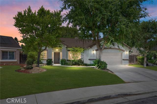 1302 Calaveras Park Drive, Bakersfield, CA 93311