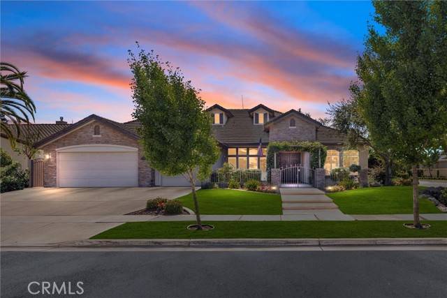 403 Stone Cross Drive, Bakersfield, CA 93312
