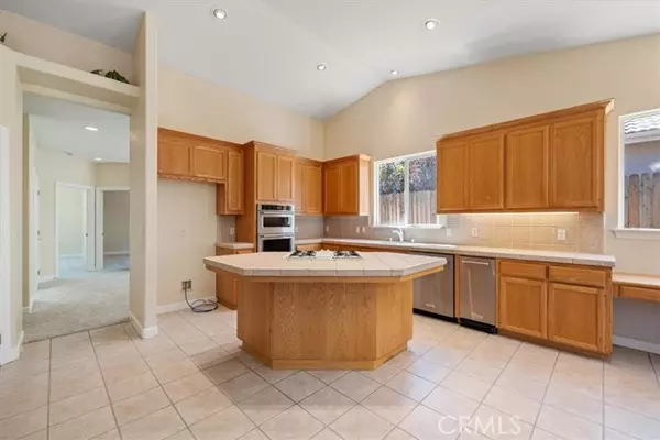 Paso Robles, CA 93446,789 Oxen Street