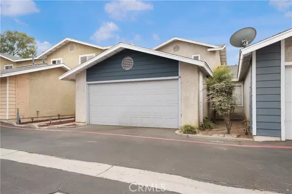 1738 Lynne Drive #34, Santa Maria, CA 93454