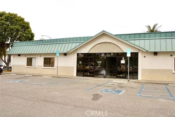 135 Carmen Lane, Santa Maria, CA 93458