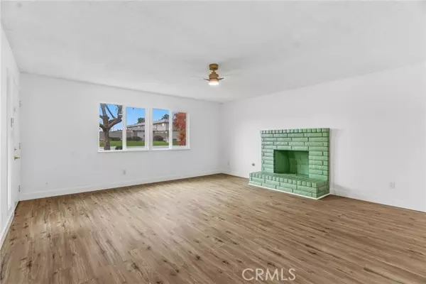 Bakersfield, CA 93306,5305 Fairfax