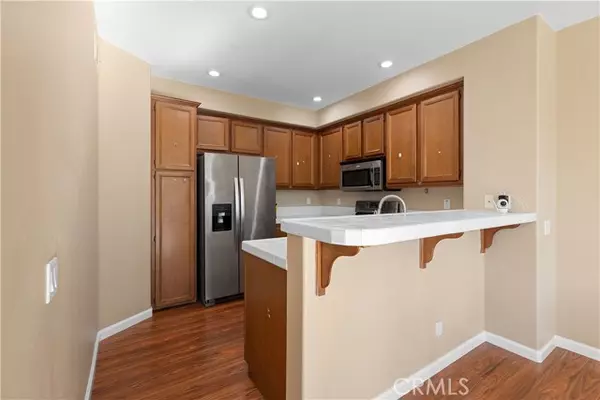 Stanton, CA 90680,8041 Torino