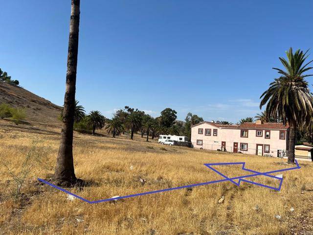 2 RIVERSIDE Drive, Lake Elsinore, CA 92530