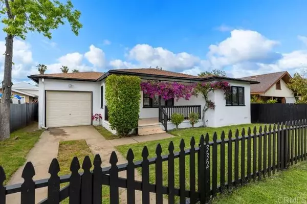 332 W 8th Ave, Escondido, CA 92025