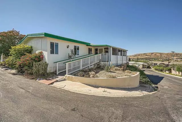 Santee, CA 92071,7467 Mission Gorge Road #106