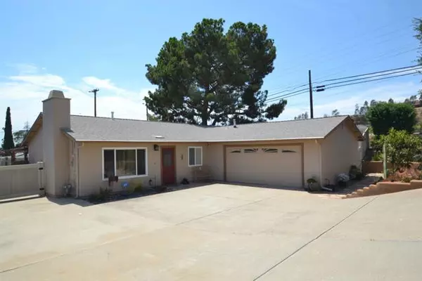 12501 Kardeelin Ct, El Cajon, CA 92021