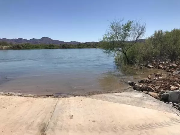 Palo Verde, CA 92266,2666 Rio Vista Way