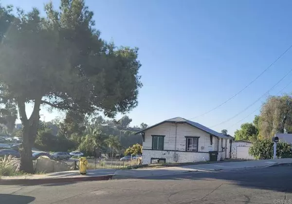 2535 Ridgeway Drive, National City, CA 91950