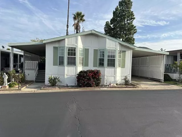 Santee, CA 92071,8301 Mission Gorge Road #277