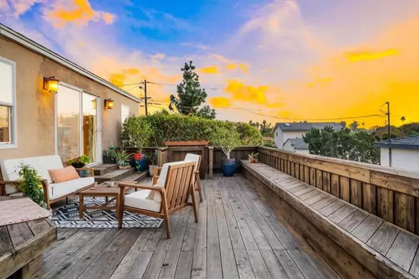 7242 Stanford Avenue, La Mesa, CA 91942