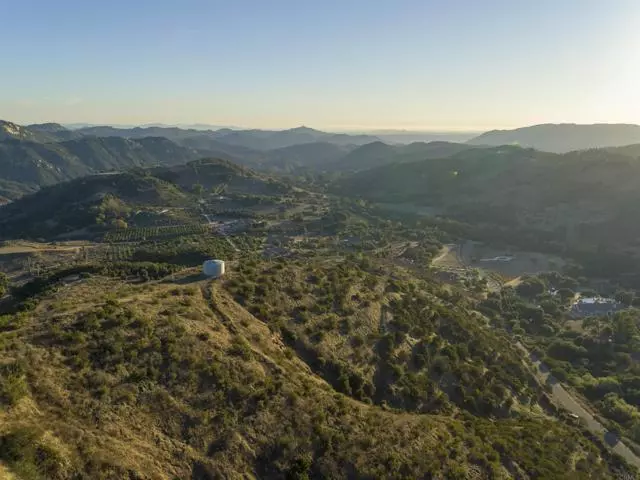 0 Via Tornado, Temecula, CA 92590