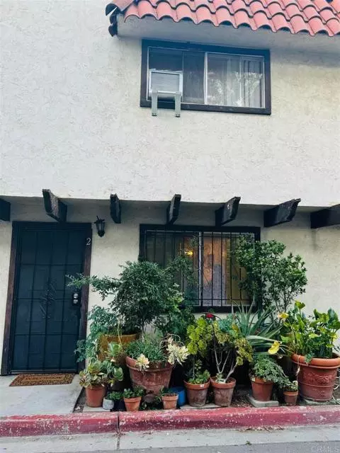 San Diego, CA 92113,4416 Delta Street #2