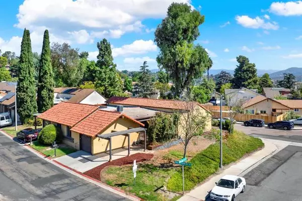 2880 Glen Canyon Circle, Spring Valley, CA 91977