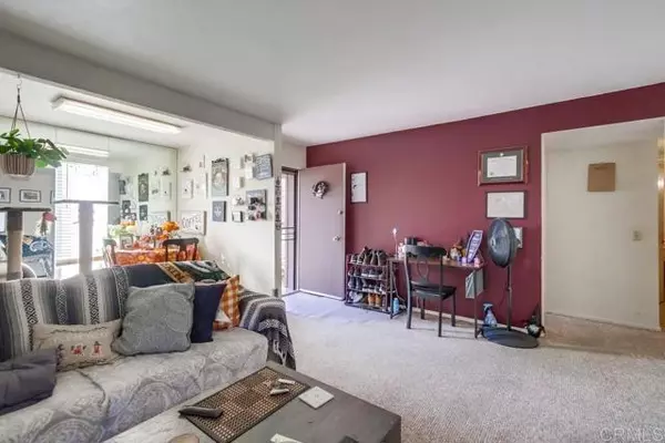 San Diego, CA 92119,6878 Navajo Road #43