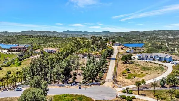 15595 Sleepy Creek Road, El Cajon, CA 92021