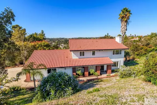 2440 Haas St, Escondido, CA 92025