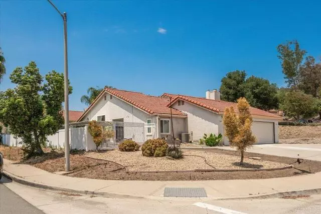1604 Woodrun PL, El Cajon, CA 92019