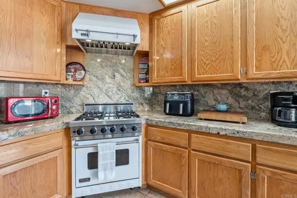 Temecula, CA 92591,31034 Riverton Ln