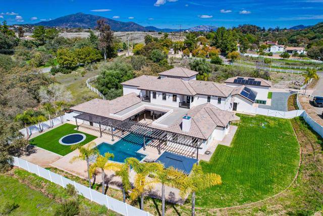 2184 Pacific Crest Dr, Alpine, CA 91901
