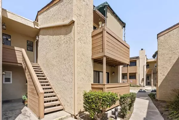 Bonita, CA 91902,2920 Briarwood Rd #G11