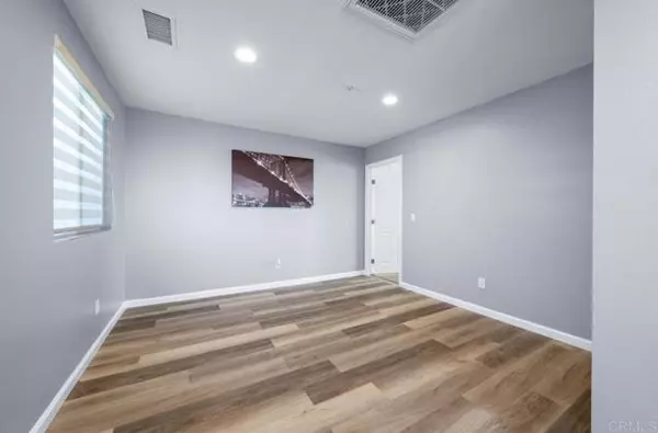 2624 E E 3rd st, National City, CA 91950