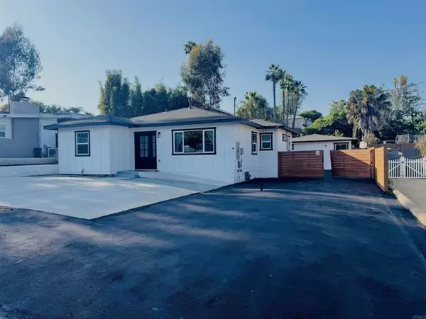 7118 Stanford Avenue, La Mesa, CA 91942
