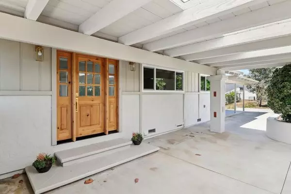 Vista, CA 92084,1917 Friendly Drive