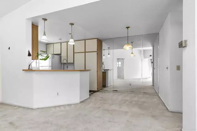 7248 Camino Degrazia #297, San Diego, CA 92111