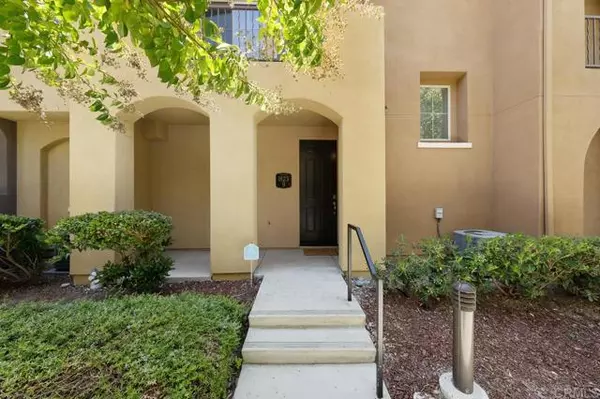 Chula Vista, CA 91913,1823 Peach Court #9