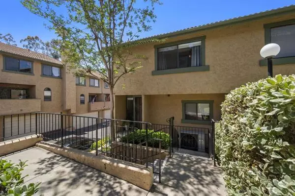 10774 Riderwood #A, Santee, CA 92071