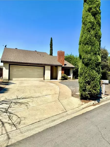 9366 Flinn, El Cajon, CA 92021