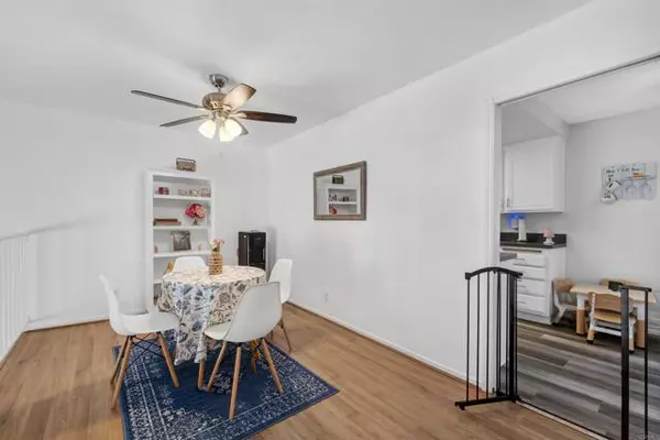 Sylmar (los Angeles), CA 91342,14293 Foothill Blvd #19