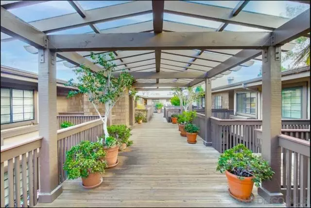 8840 Villa La Jolla Dr #203, San Diego, CA 92037