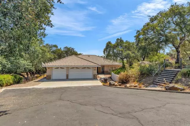 Alpine, CA 91901,2461 Denova Drive